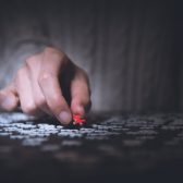 photo-1526566661780-1a67ea3c863e